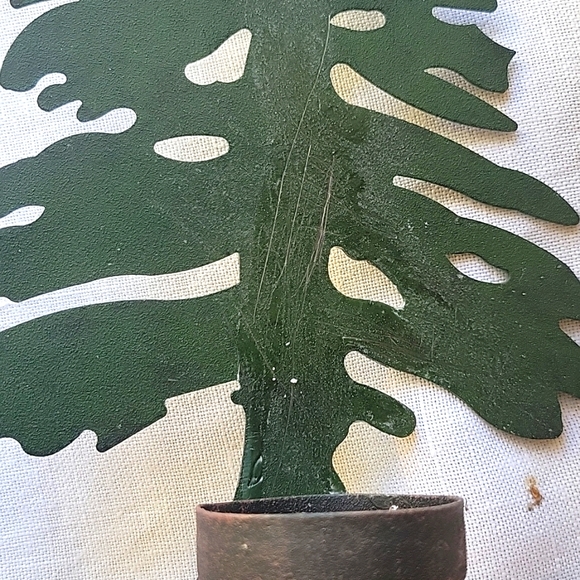 Metal  Pine Trees And Wolf. Dark Green Tree Brown Wolf. Tea Candles Included - Picture 12 of 16